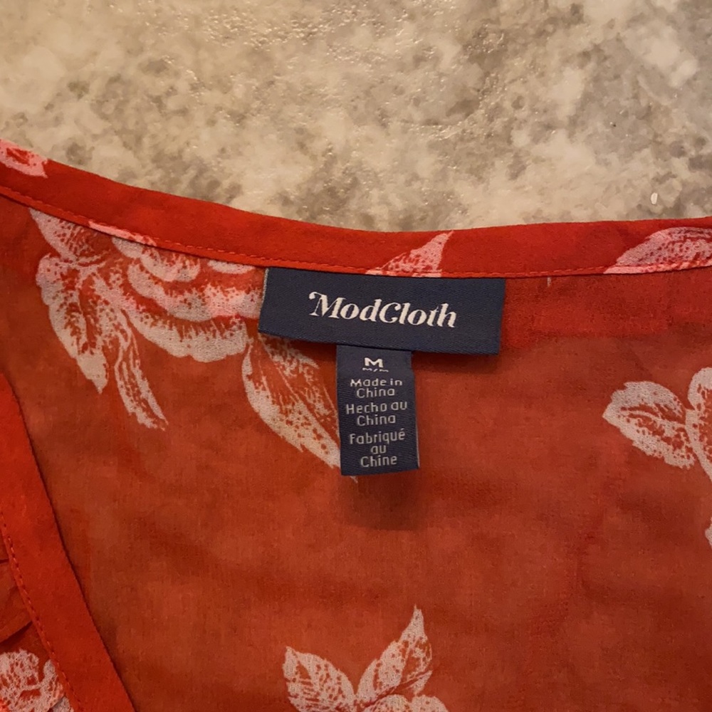 ModCloth Sheer Floral Red button up - Picture 2 of 5